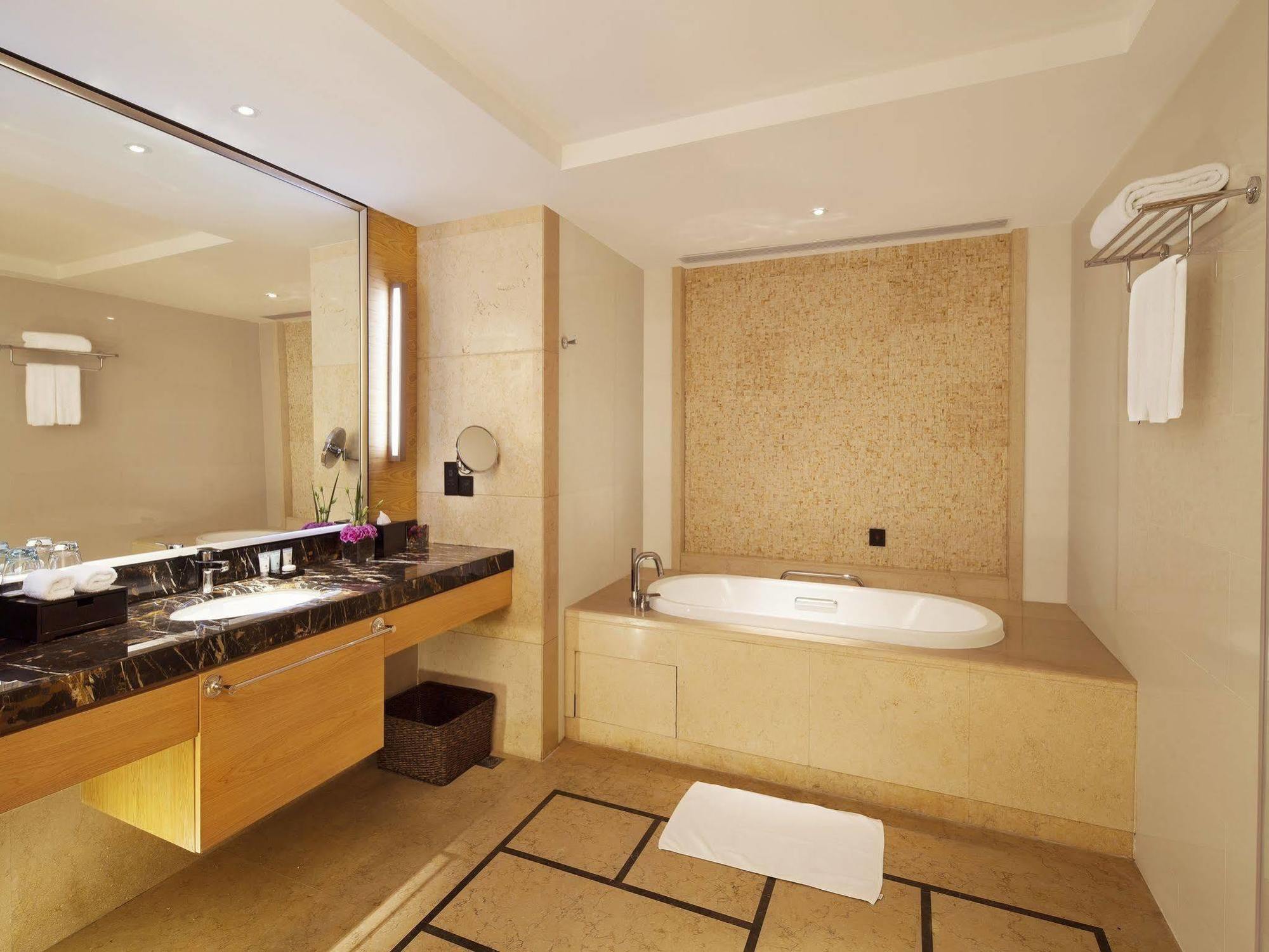 Yiho Hotel Xiamen Huli Екстериор снимка
